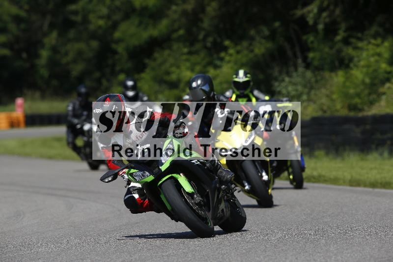 /Archiv-2024/29 12.06.2024 MOTO.CH Track Day ADR/Gruppe blau/Team